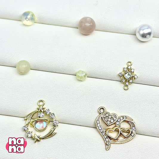 【Y1176】太陽の物語 高品質キャッツアイ&ガラス(10*10)