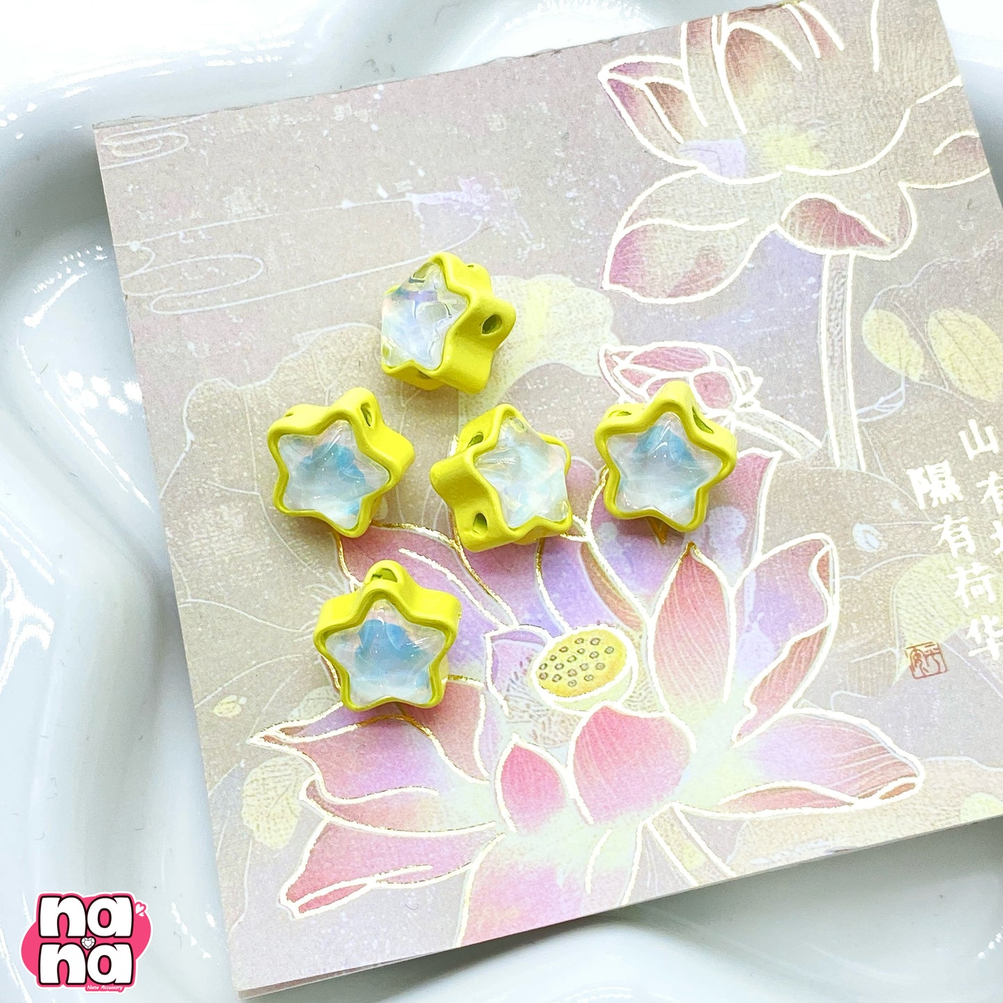 四つ穴・ビーズ