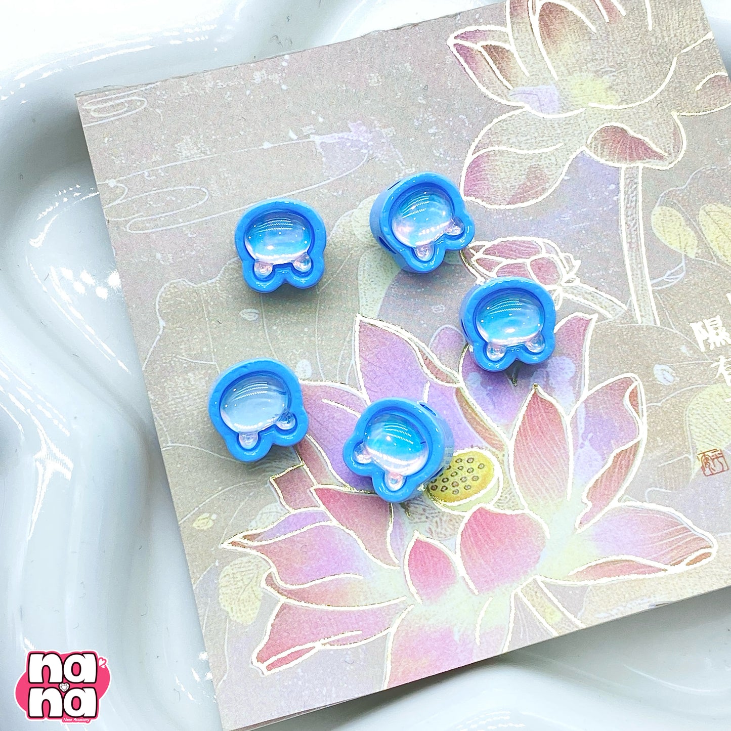 四つ穴・ビーズ