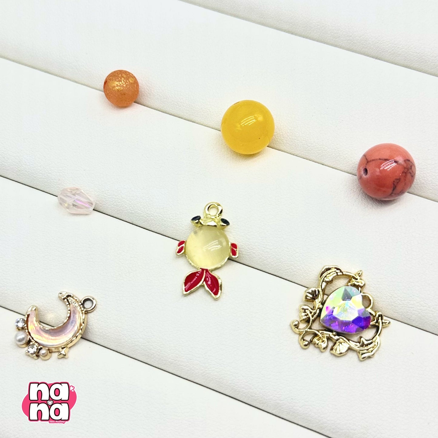 【Y1045】オレンジ   高品質クォーツ&ガラス（10*10）