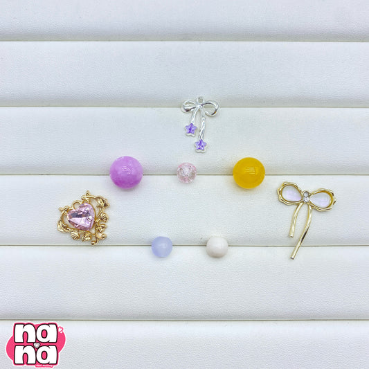 【A1196】いざ 手のなる方へと    高品質天然石Xガラス（8+12）