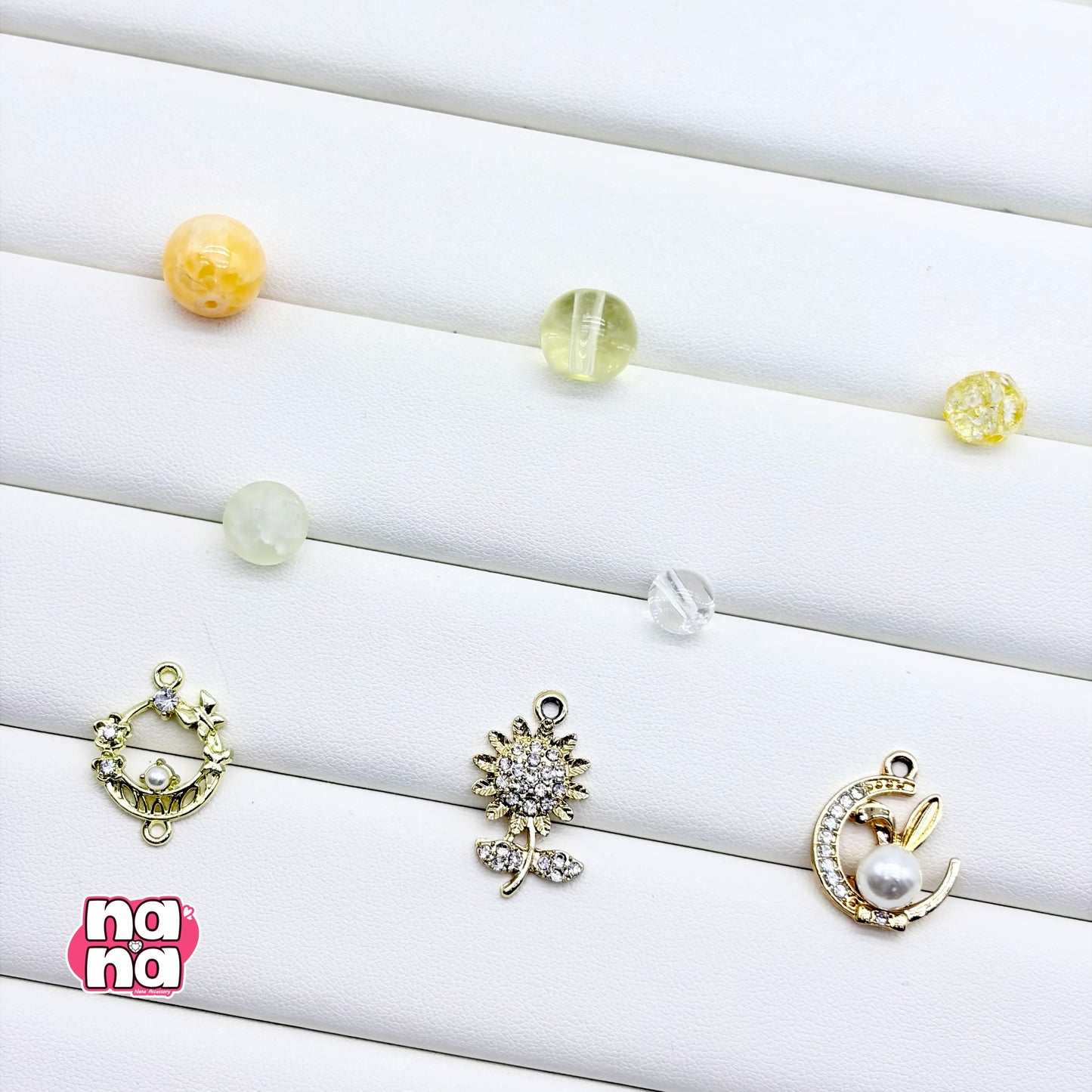 【A1240】よろこびに ひたっていたい     高品質天然石XクリスタルXガラス（8+10+12）