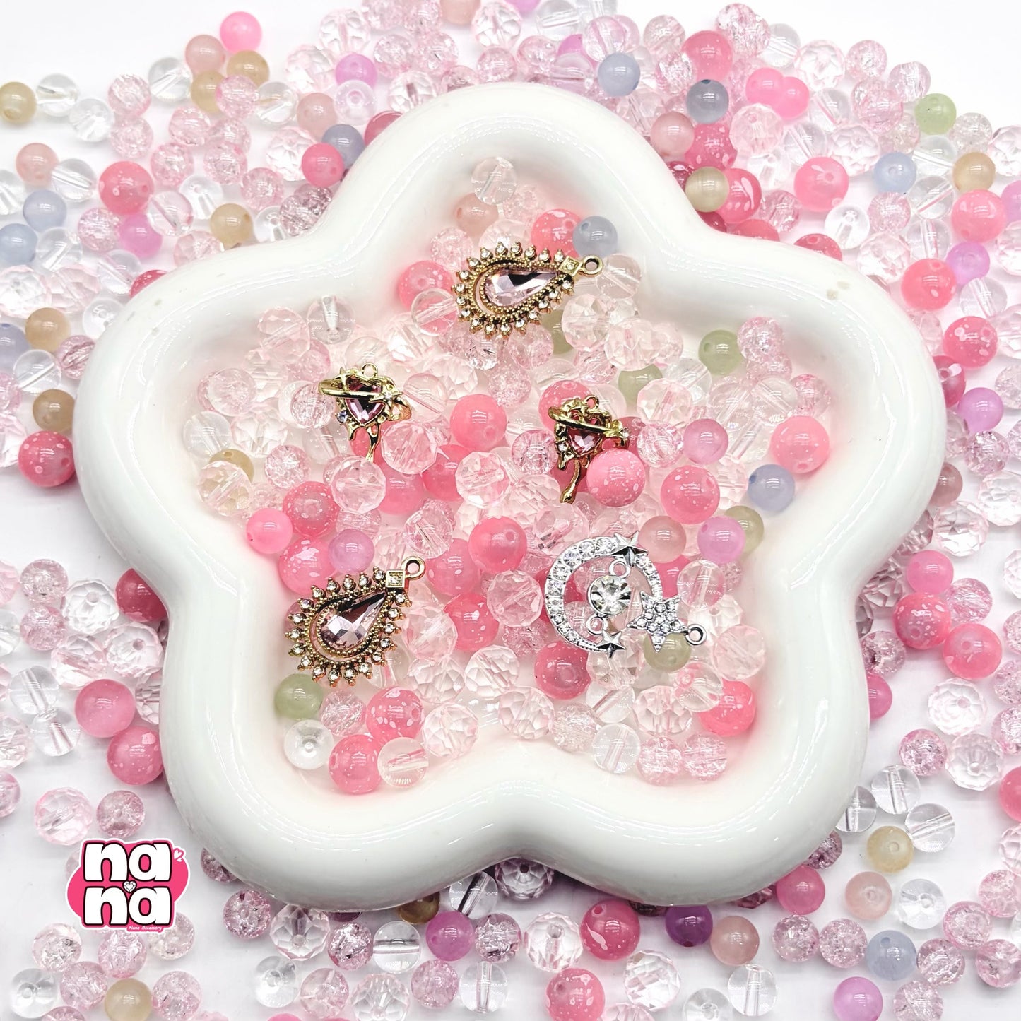 【Y1151】花のように  高品質キャッツアイ&ガラス（10*10）