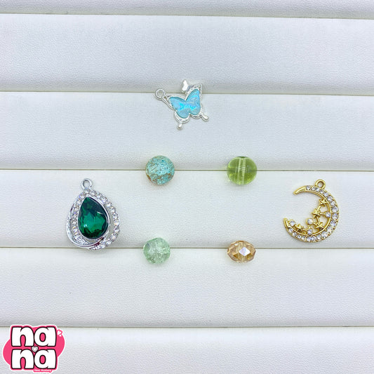 【A1293】貴方の声が聞こえるかしら    高品質クリスタルXガラス（10*10）