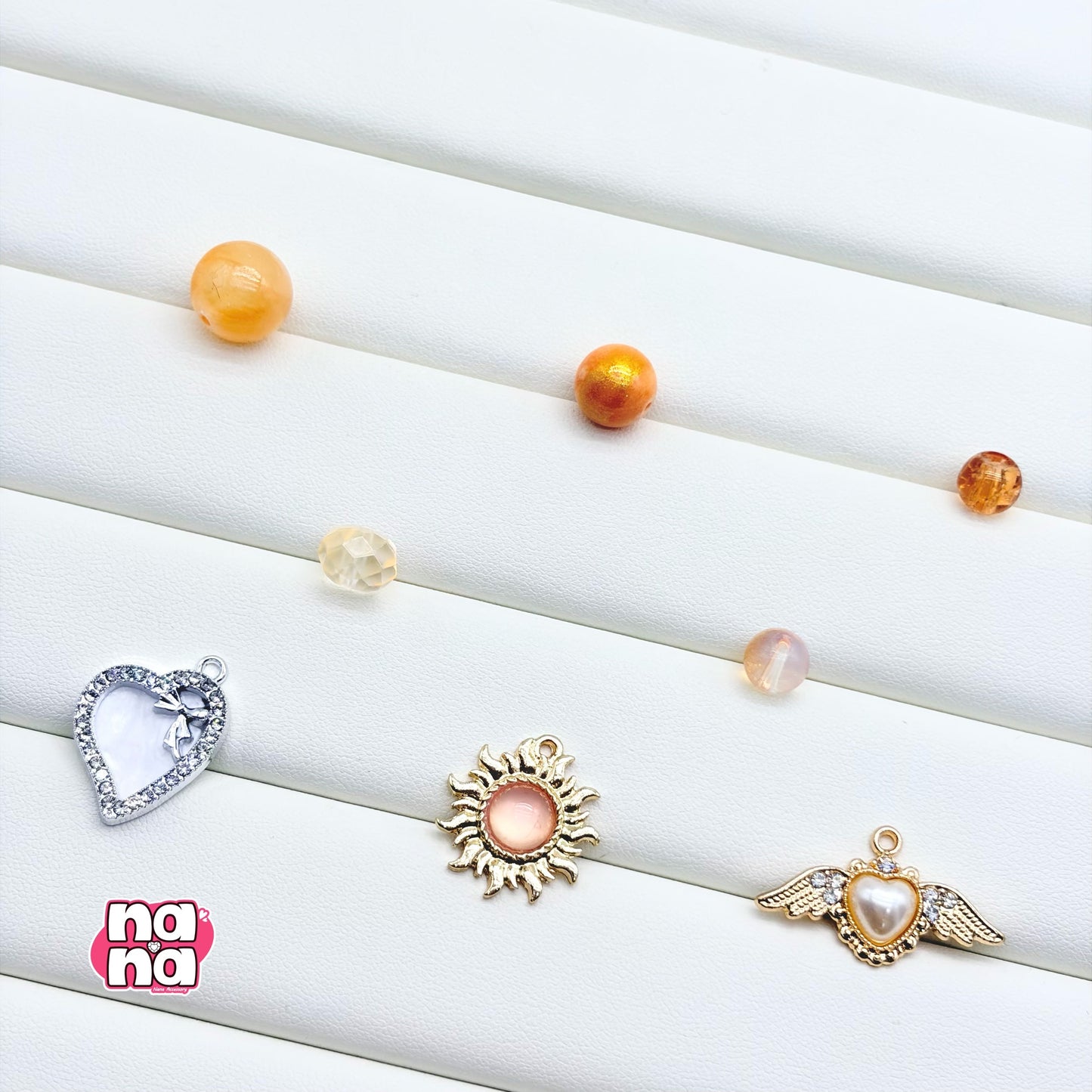 【Y1241】もみじのそら  高品質クォーツ&ガラス（10*10）