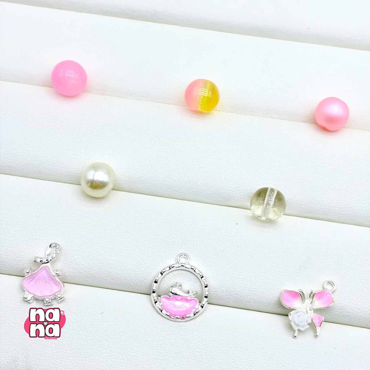 【A1454】幸せを数えて見る    高品質ガラスXパール（10*10）